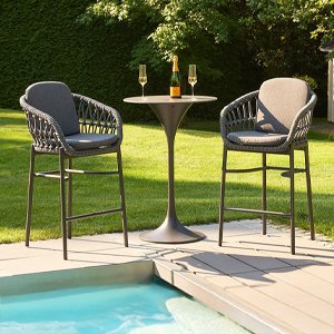 Garten-Beistelltische