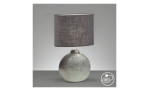Tischleuchte Foro 39 cm in silber mit grauem Lampenschirm vor grauem Hintergrund.