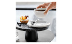 Kaffeeuntertasse New Moon 17 cm, Ansicht im Gebrauch
