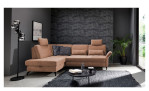 Basis-Ecksofa Westminister in der Farbe Kupfer in einem Raum stehend